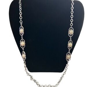 Monet Vintage Silver and Pearl Necklace-Amazing Condition!!!